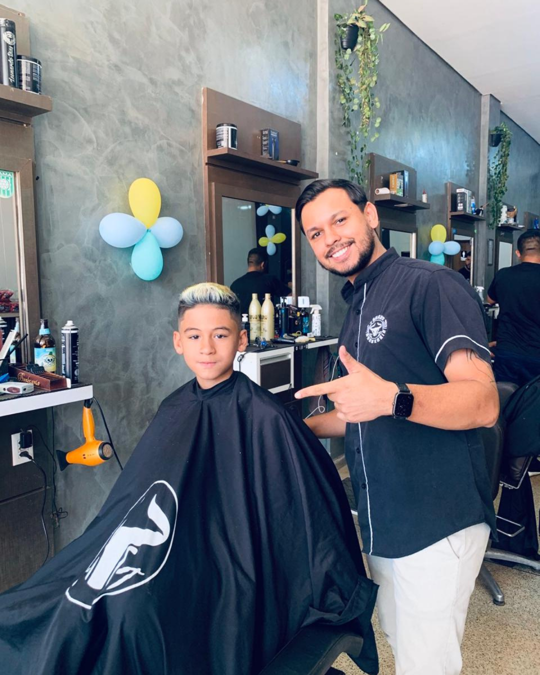 Post Instagram Barbearia Dia de Corte Preto e Laranja (3)
